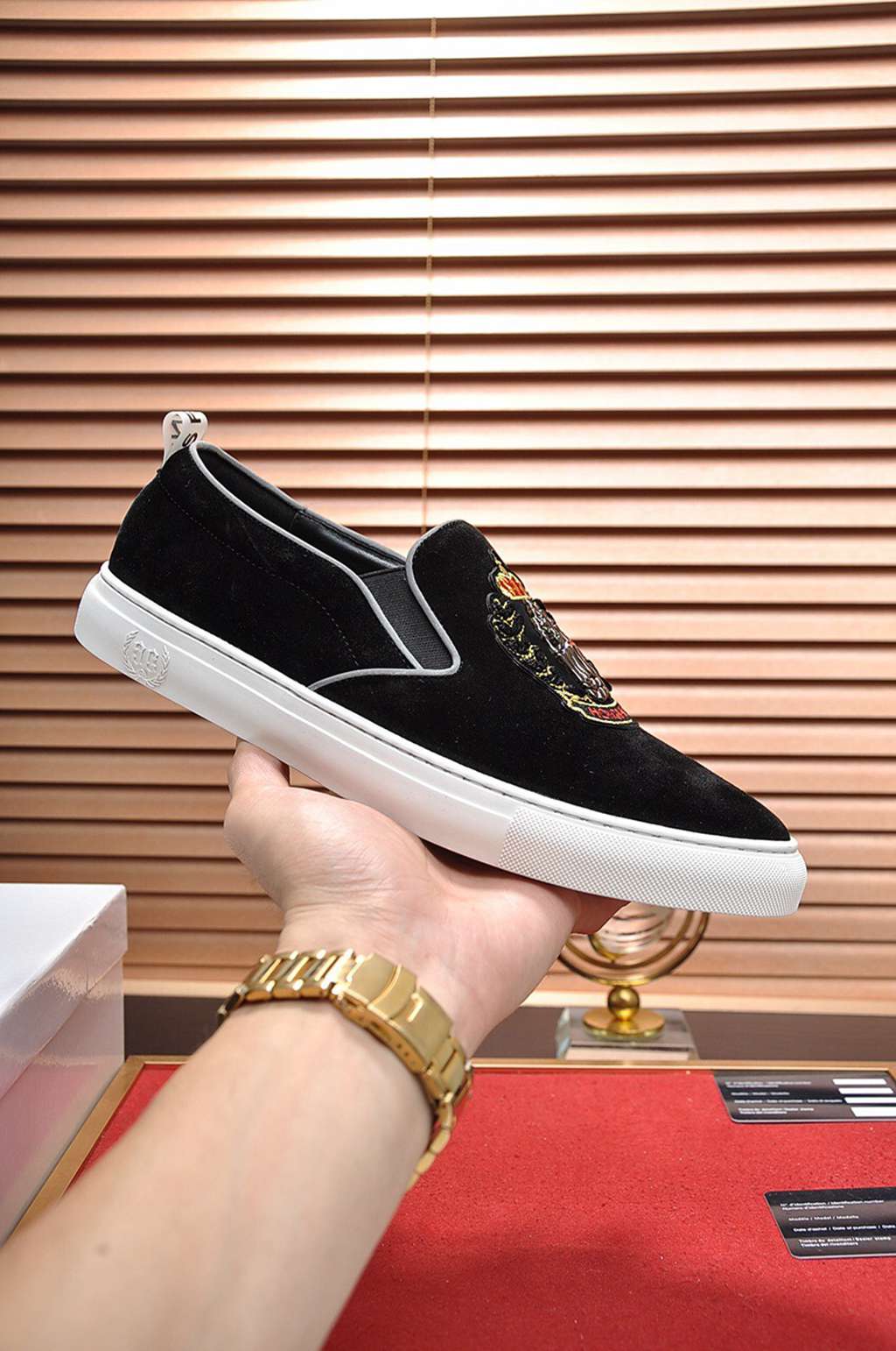 D*G sneaker